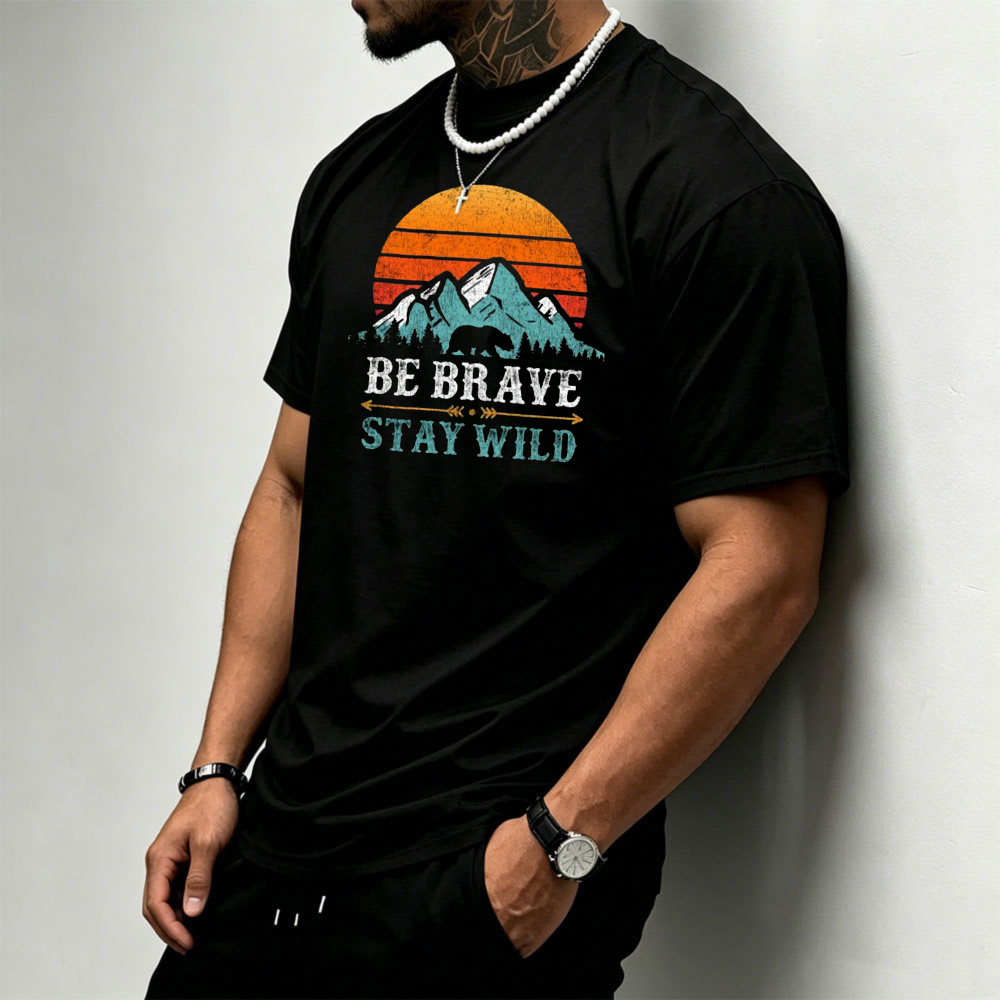 Sunset Mountain Bear Graphic M - огляд і ціна Outdoor Adventure Quotes Short